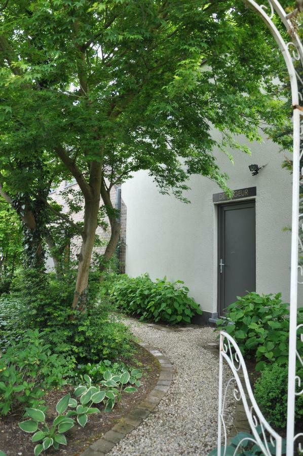 Bed and Breakfast De Logeur Asse Екстер'єр фото