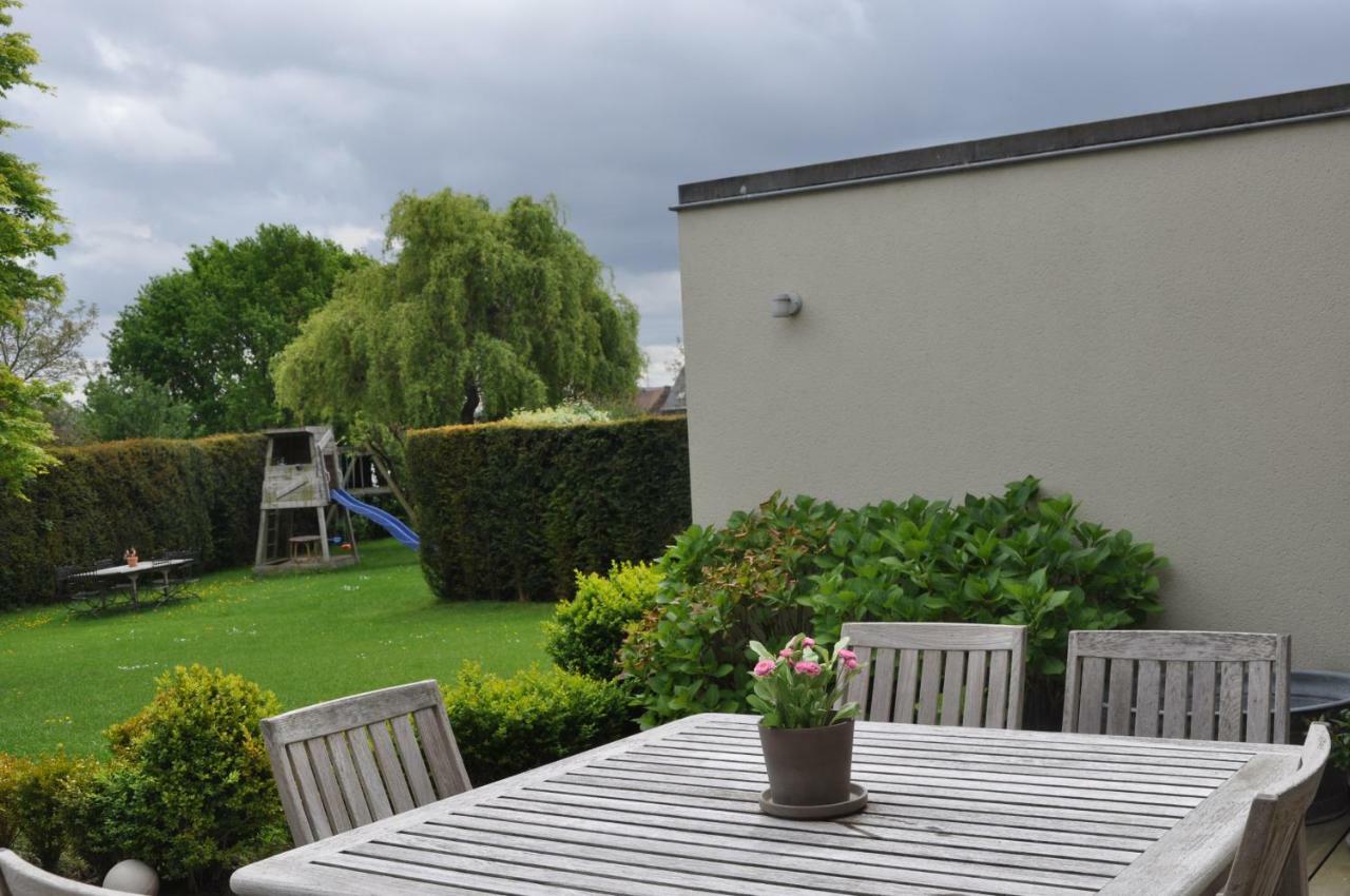 Bed and Breakfast De Logeur Asse Екстер'єр фото